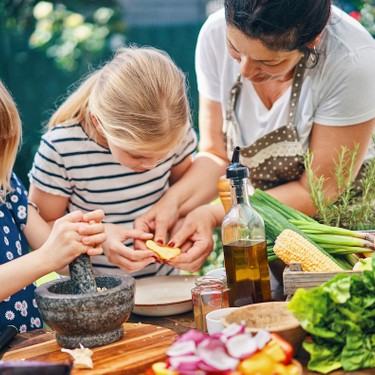 Kochen mit Kindern - mit diesen Tipps klappt`s!