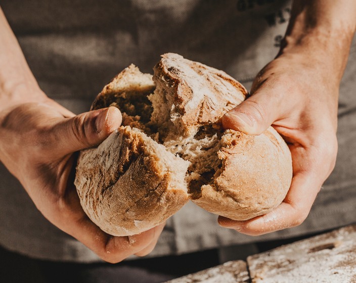 Lecker wie vom Bäcker: Mit diesen Tricks wird altes Brot wieder frisch