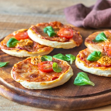 Neapolitanische Mini-Pizza Rezept | V-Kitchen