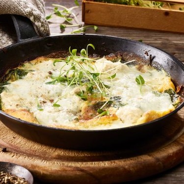 Omelette mit dreierlei Käse und Spinat Rezept | V-Kitchen