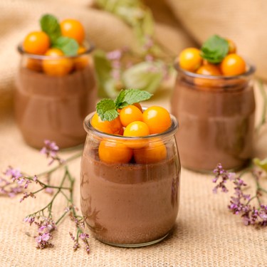 Vegane Schokoladenmousse mit nur 6 Zutaten Rezept | V-Kitchen