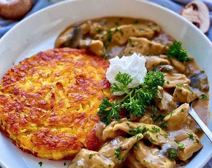 Zürcher Geschnetzeltes + Rösti | Schweizer Spezialität Zürcher Geschnetzeltes + Rösti | Schweizer Spezialität