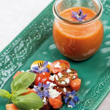 Kalte Tomaten-Melonensuppe mit Tomaen-Melonensalat Rezept | V-Kitchen