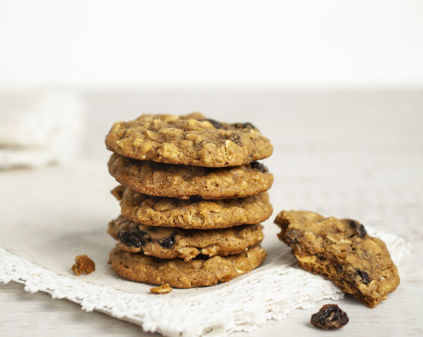 Schritt 7 Aus dem Ofen nehmen und 5 Minuten abkühlen lassen. Dann auf ein Kuchengitter auslegen und vollständig auskühlen.