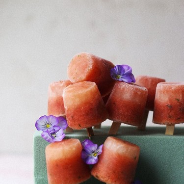 Wassermelone-Basilikum-Granita-Eis am Stiel Rezept | V-Kitchen