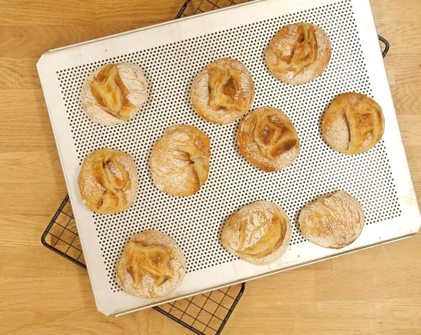 Schritt 16 Die Semmel für weitere 10–15 Minuten goldbraun und knusprig ausbacken.