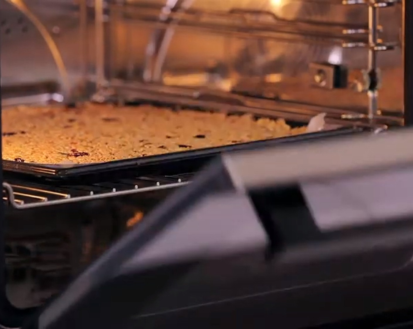 Schritt 9 Das Blech einschieben.