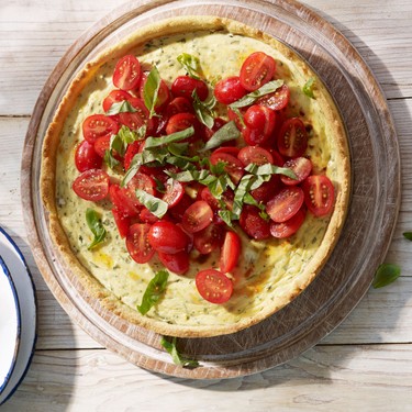 Olivenöl-Crostata mit Ricotta und Tomaten 