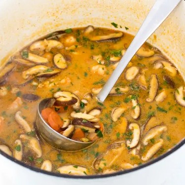 Thai-Kokosnuss-Suppe Rezept | V-Kitchen