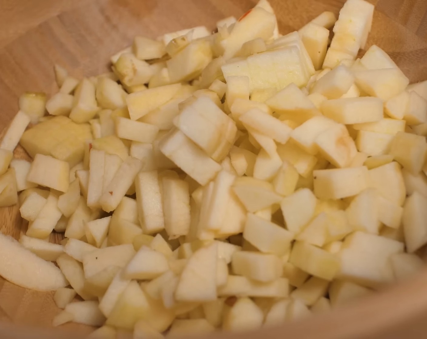 Schritt 6 Für die Füllung, Äpfel (750 g) putzen, schälen, entkernen und in feine Würfel schneiden.