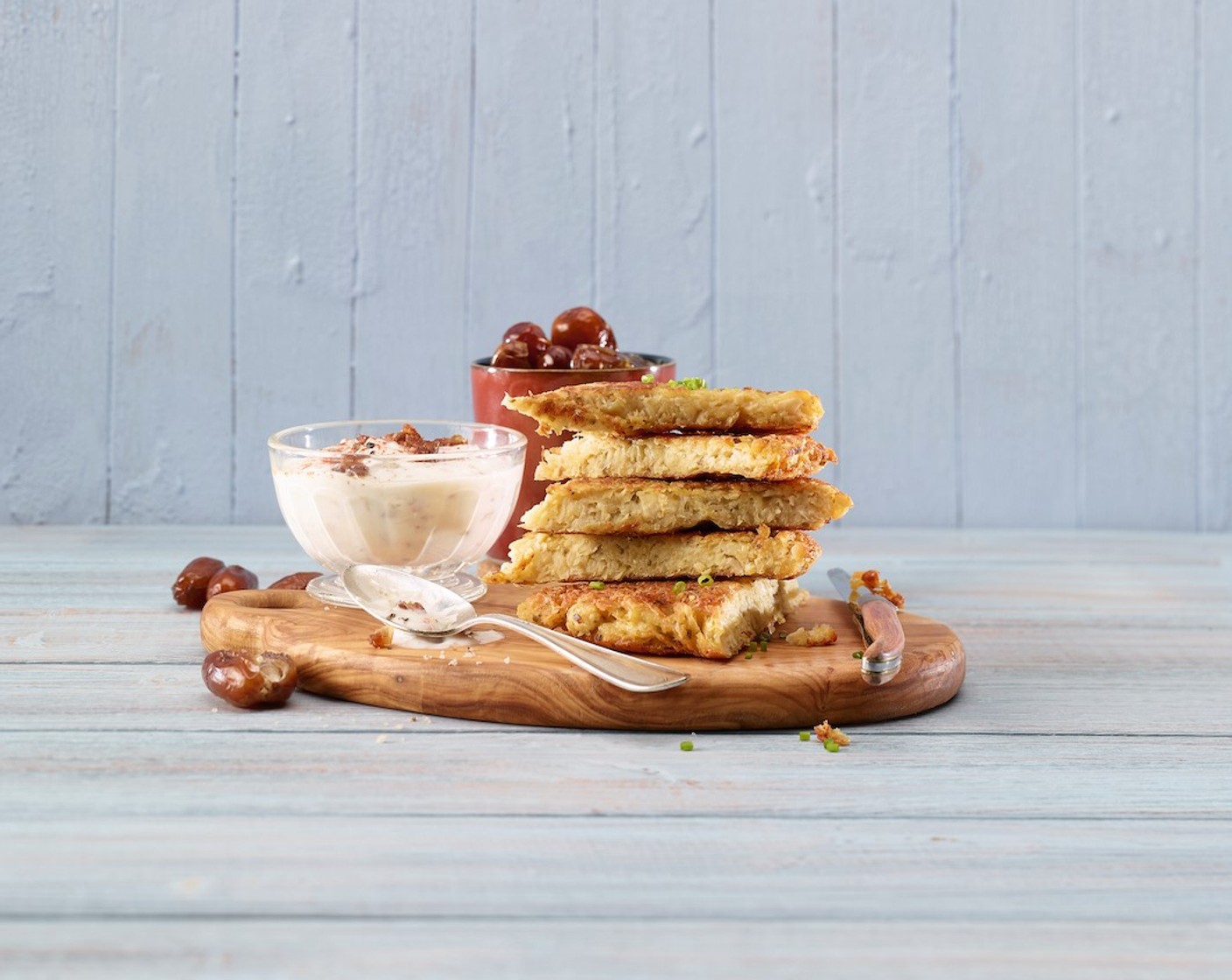 Sauerkraut-Rösti mit Chili-Dattel-Joghurt