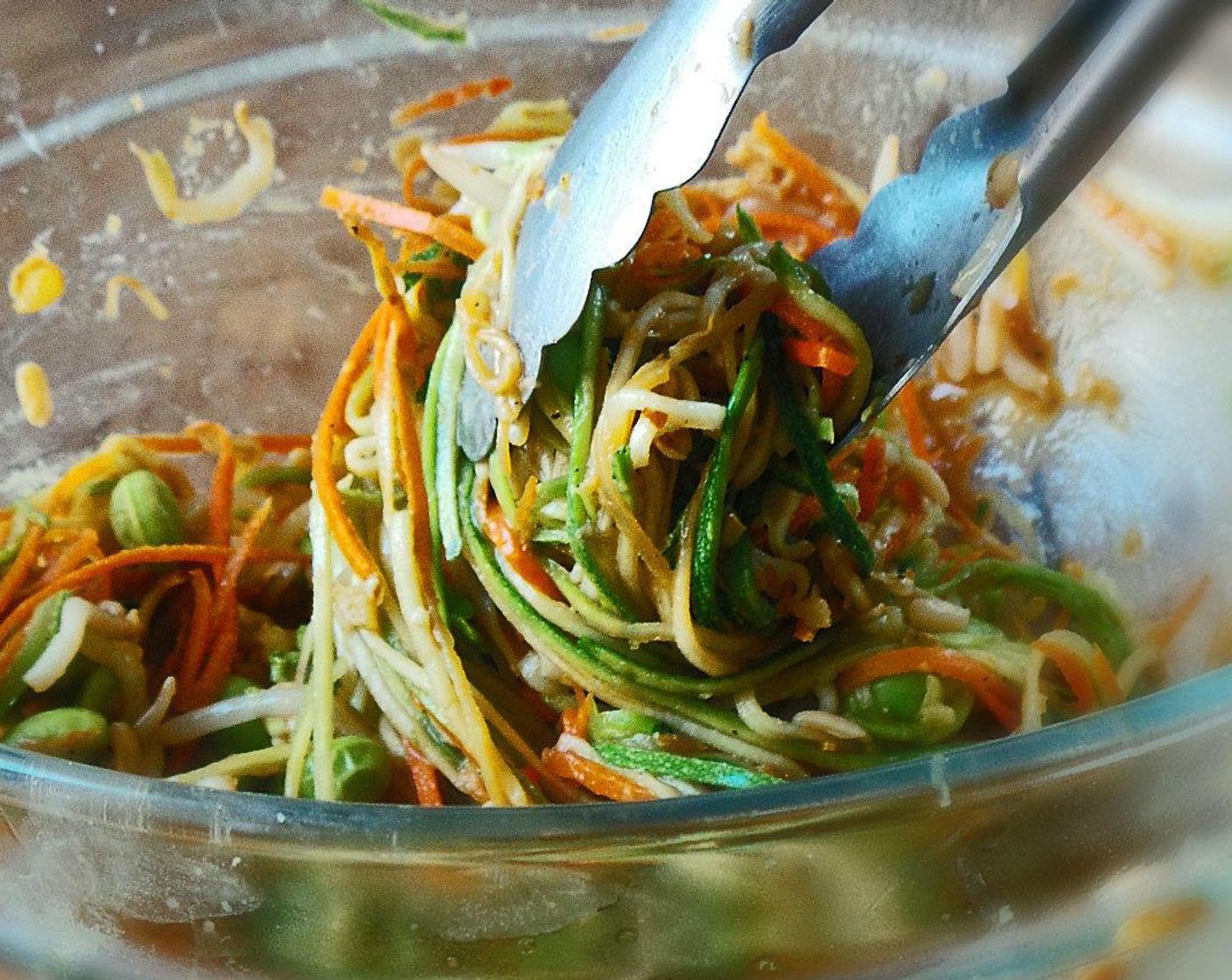 Schritt 5 Die Sauce mit den Nudeln vermischen.