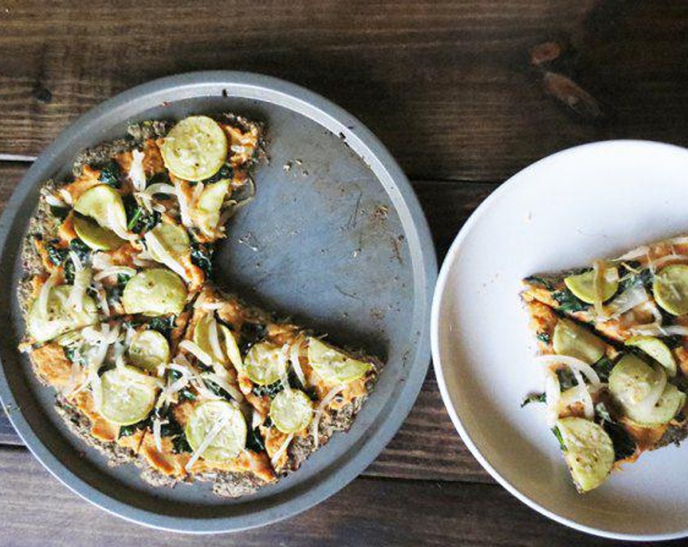 Schritt 9 Weitere 5–10 Minuten backen oder bis der Käse geschmolzen und das Gemüse weich ist. Die Garergebnisse können je nach verwendetem Mikrowellenherd variieren.