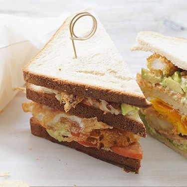 Club Sandwich mit knusprigen Crevetten Rezept | V-Kitchen