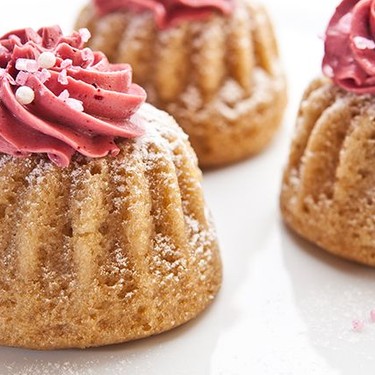 Marroni-Cupcake mit Holunder-Topping Rezept | V-Kitchen