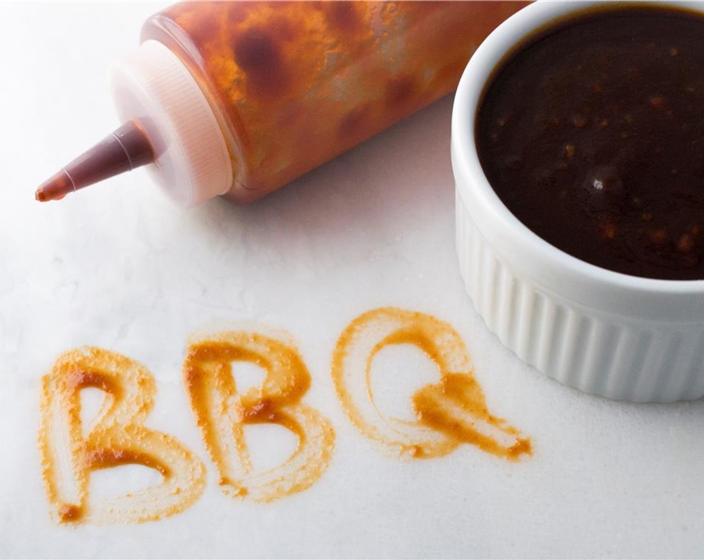 Schritt 4 Die fertige Sauce zusammen mit gegrilltem oder gebratenem Fleisch servieren.