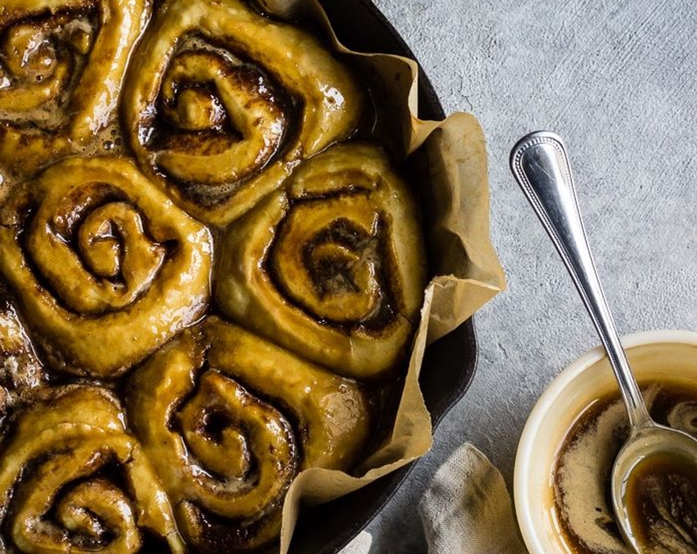 Ahorn-Chai-Buttermilch-Brötchen