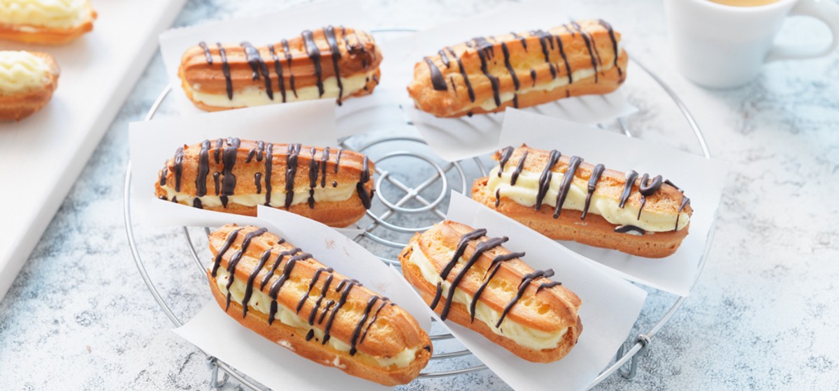 Eclair mit Vanillecreme | Französische Köstlichkeit Eclair mit Vanillecreme | Französische Köstlichkeit