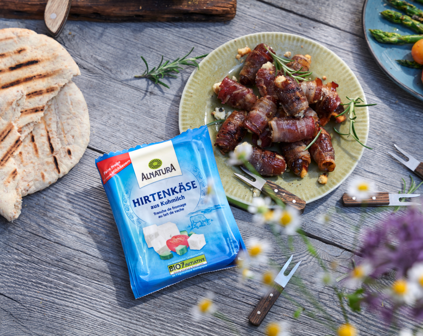 Datteln im Speckmantel