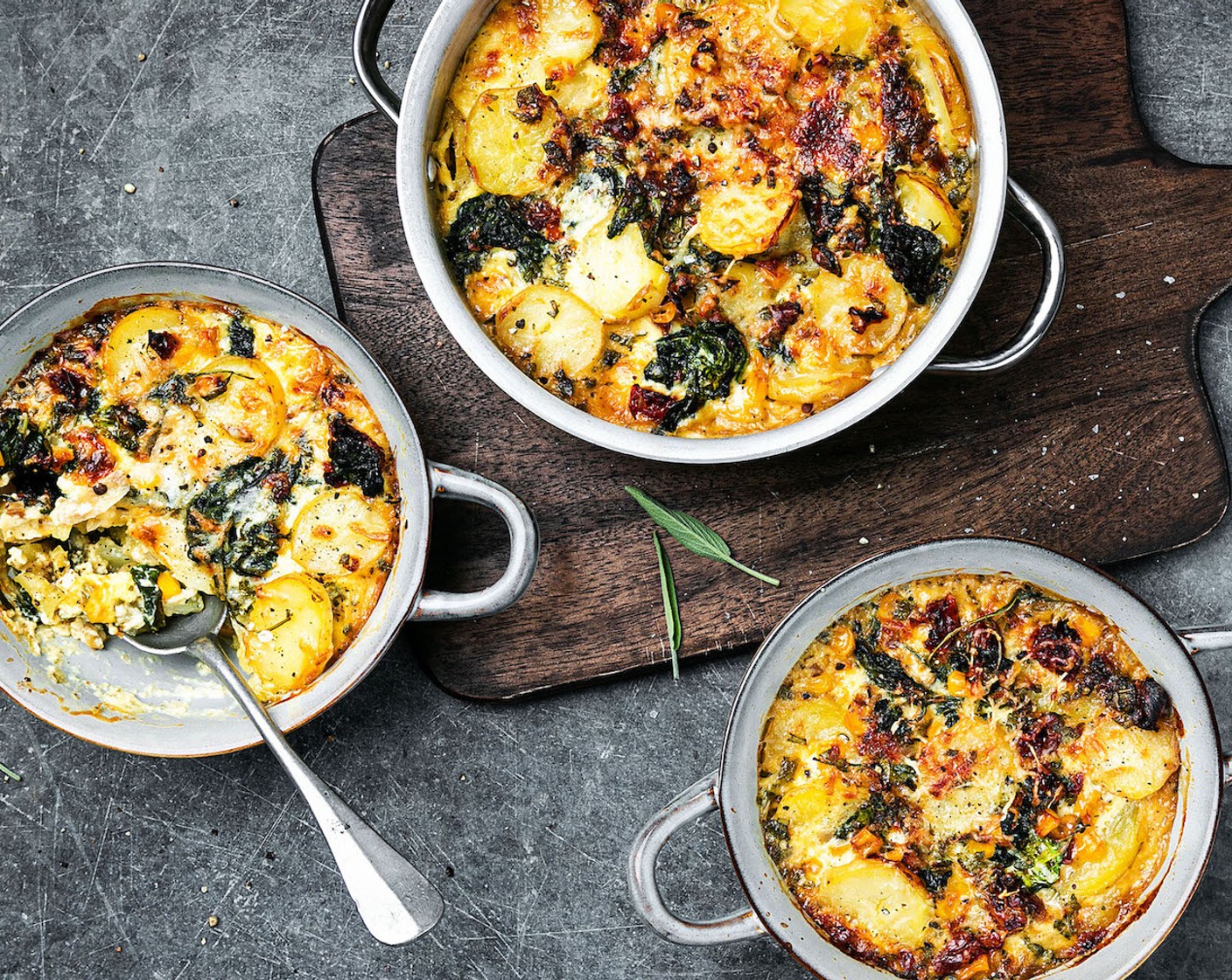 Mais-Kartoffelgratin mit frischem Spinat