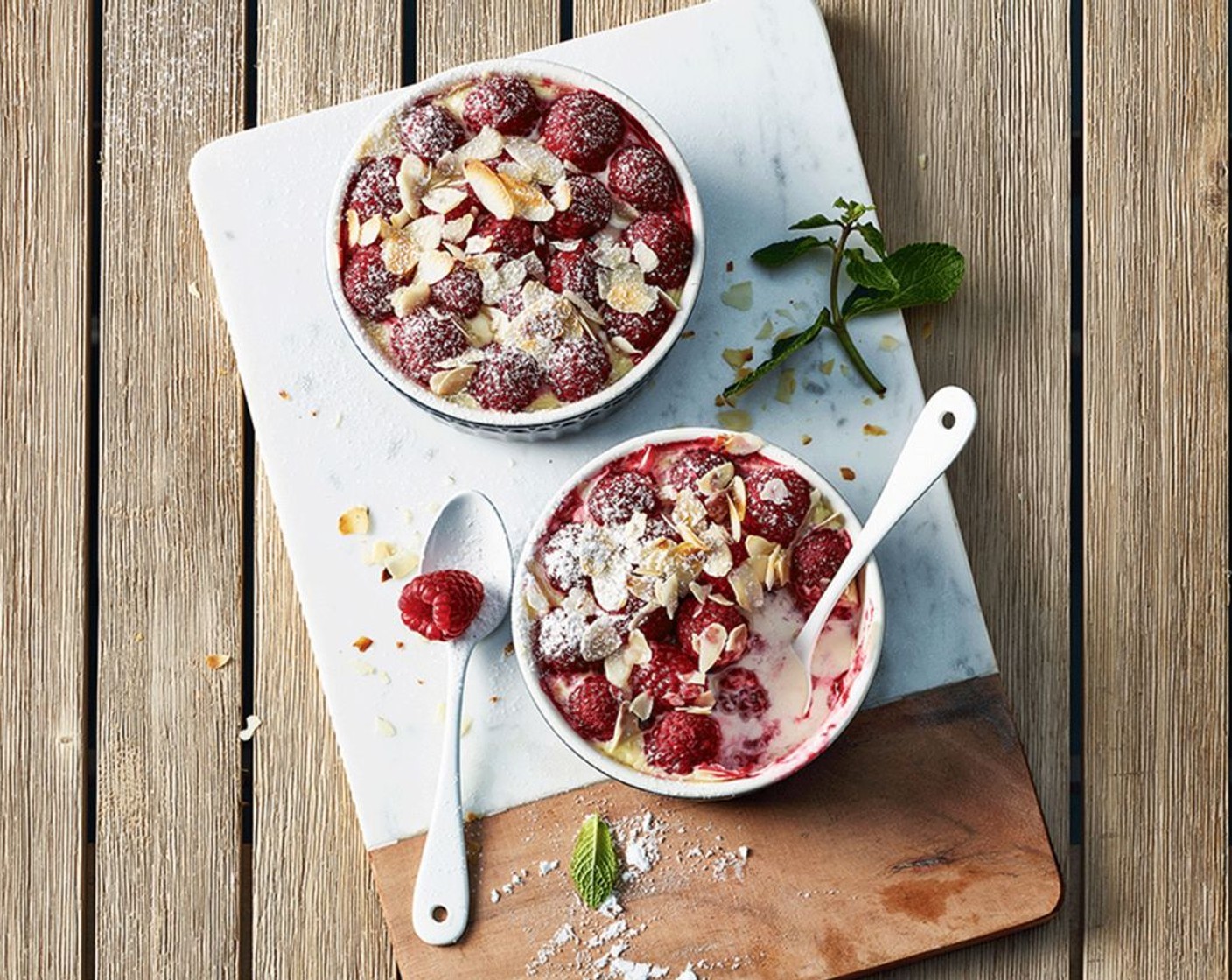 Kleine Himbeergratins mit Mandeln