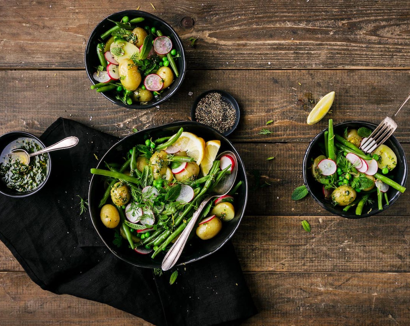 Kartoffelsalat mit Erbsen und Minzedressing
