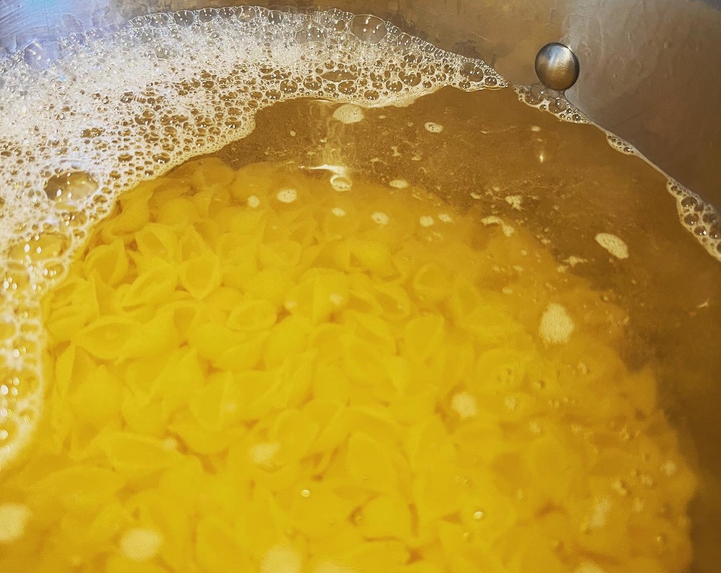 Schritt 2 Pasta (300 g) im Salzwasser al dente kochen.