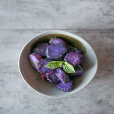 Blaue Kartoffeln Vacuisine Rezept | V-Kitchen