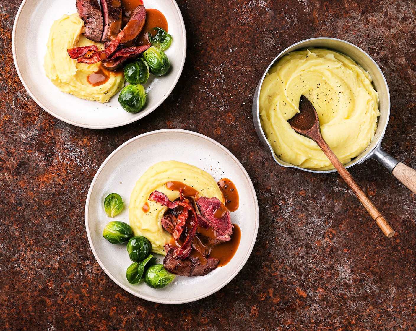 Reh-Médaillon mit Sellerie-Kartoffelstock