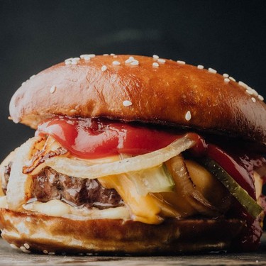 The perfect basic Cheeseburger Rezept | V-Kitchen