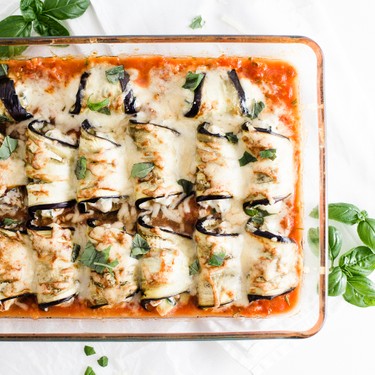 Auberginenrollen mit Zucchini und Parmesan Rezept | V-Kitchen