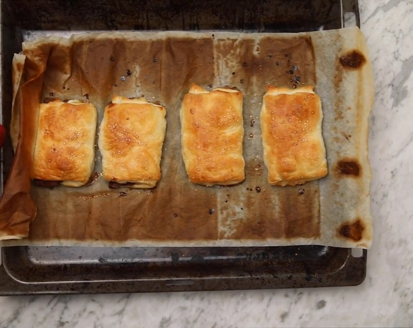 Schritt 6 Die Chocolatines im Ofen ca. 15-20 Minuten bei 200 °C goldbraun backen.